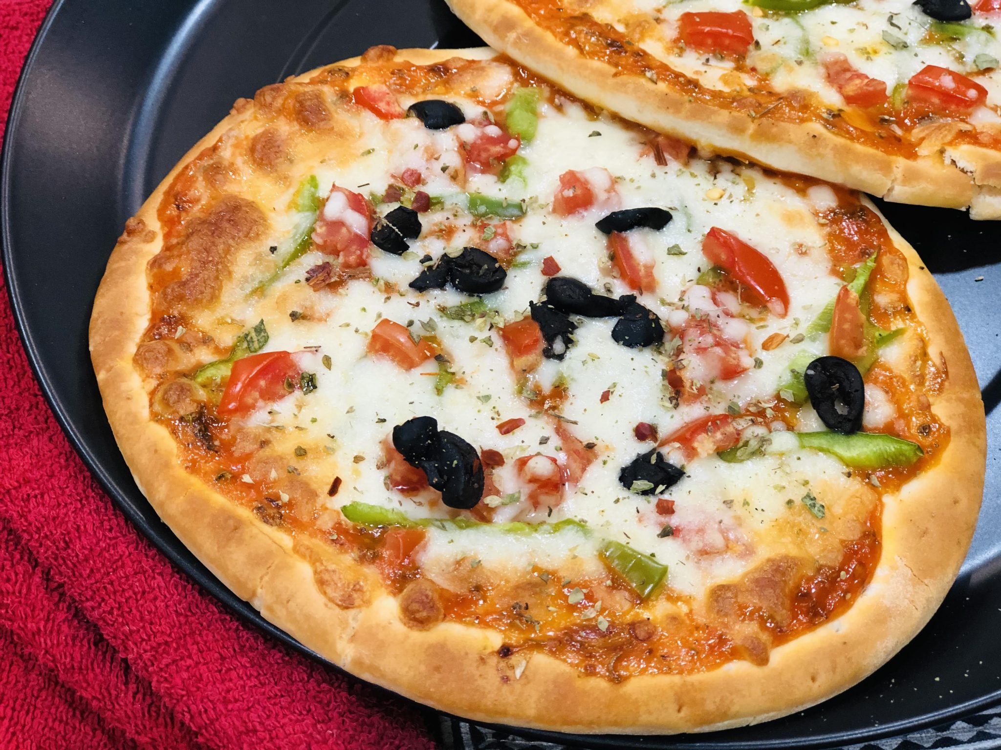 pizza-with-readymade-pizza-base-indian-food-forever